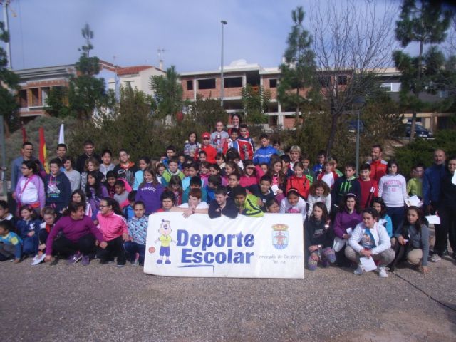 A total of 142 students participated in the orientation phase of Local School Sports, Foto 3