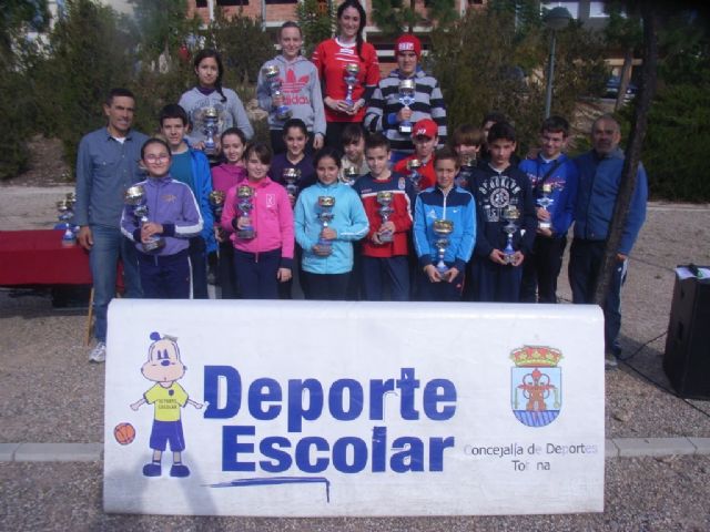 A total of 142 students participated in the orientation phase of Local School Sports, Foto 4