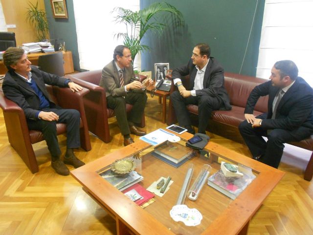 El Alcalde recibe a un empresario murciano que desarrolla un proyecto para Google Glass - 1, Foto 1