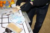 La Polica Nacional detiene a un individuo que elaboraba billetes falsos de 20 y 50 euros de forma artesanal