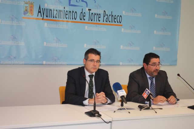 El Ayuntamiento de Torre-Pacheco y COEC Torre-Pacheco firman un convenio para reactivar la economía y fomento del empleo - 1, Foto 1