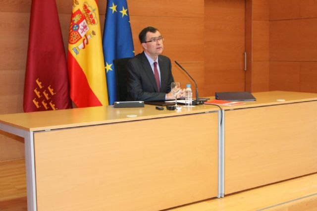 La Comunidad aprueba la nueva normativa regional sobre explotaciones avícolas - 1, Foto 1