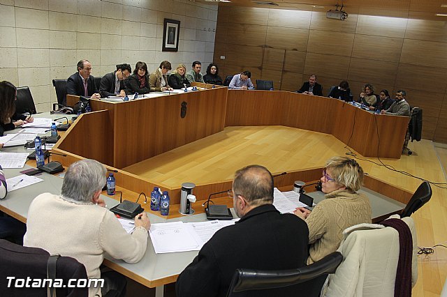 Se celebrará un pleno extraordinario para debatir la repercusión y funcionamiento del nuevo Servicio Municipal de Aguas tras su rescate, Foto 1