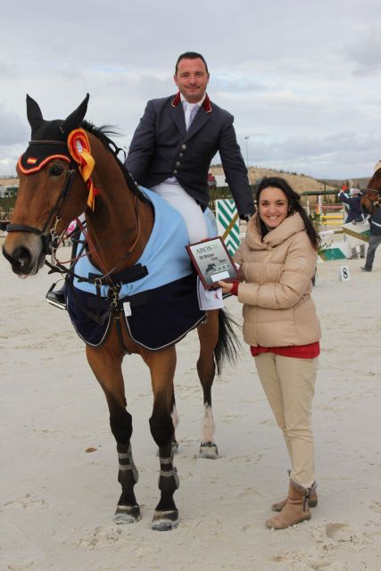 Triunfo de Alfonso Salguero en el Gran Premio de la Winter Cup Aros - 2, Foto 2