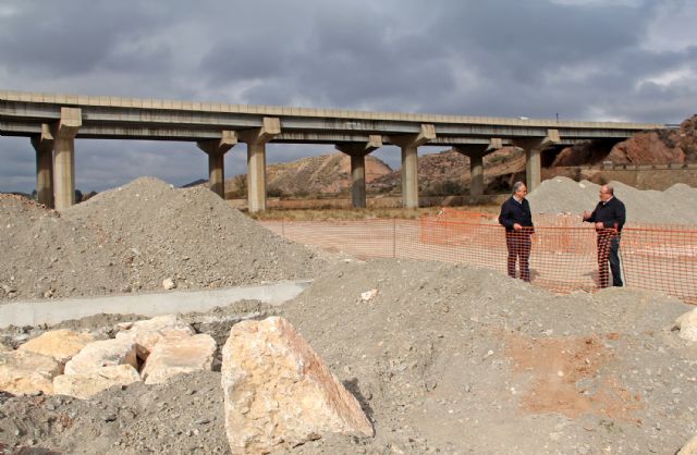 La Confederación Hidrográfica del Segura invierte más de 41.000 euros en obras de mejora en la rambla de Nogalte de Puerto Lumbreras - 1, Foto 1