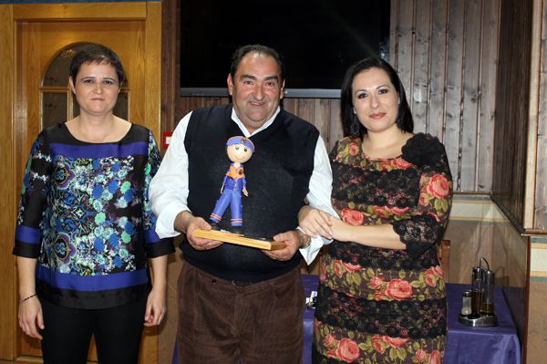 Proteccin Civil entrega la Medalla de Plata con distintivo azul a Jos Romera por sus 15 años de trabajo y constancia en la agrupacin local, Foto 6