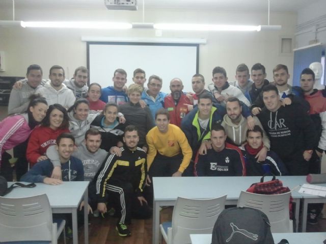 Alumnos del TAFAD y Maristas compartieron jornada con Andrés Lledó - 1, Foto 1