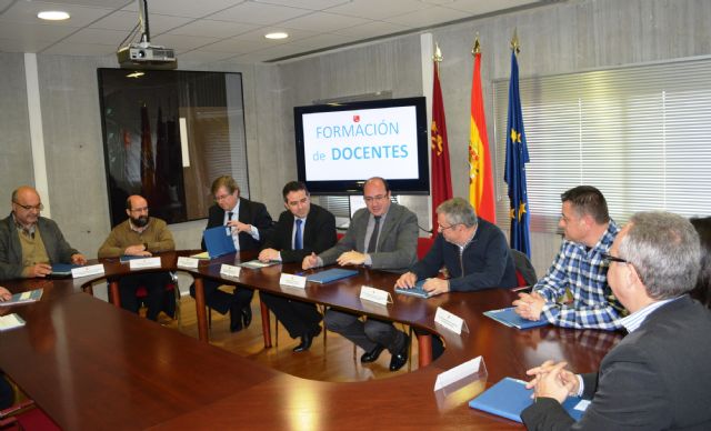 Educación firma convenios de colaboración con los colegios profesionales para la formación de docentes - 1, Foto 1