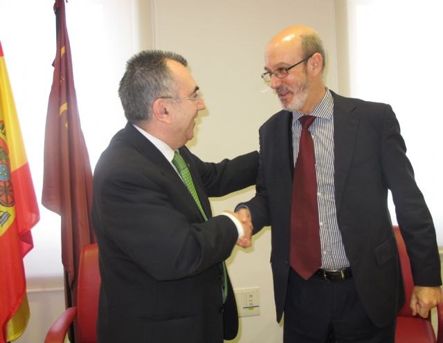 La Consejería de Presidencia y la UPCT impulsan la formación y la investigación en prevención y extinción de incendios - 2, Foto 2