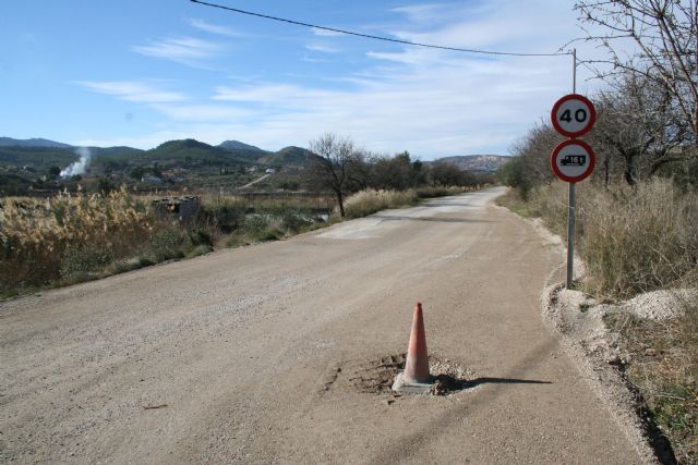 El Ayuntamiento invierte unos 30.000 euros en obras de mejora en carreteras rurales - 1, Foto 1