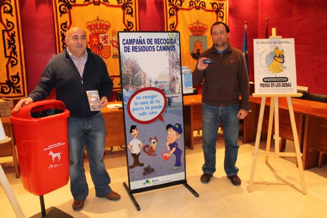 El Ayuntamiento de Bullas pone en marcha una campaña de sensibilización para la recogida de excrementos caninos - 1, Foto 1