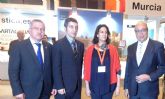 Visita de la secretaria de Estado de Turismo al stand de la Región en Fitur