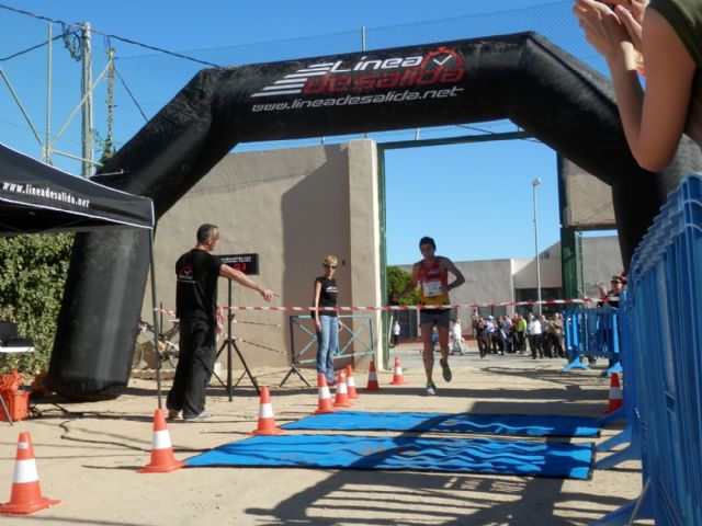 Cuatrocientos senderistas y corredores se dieron cita en La Aljorra - 2, Foto 2