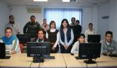 Vecinos de Lorqu inician un curso de informtica bsica y herramientas para buscar empleo en Internet