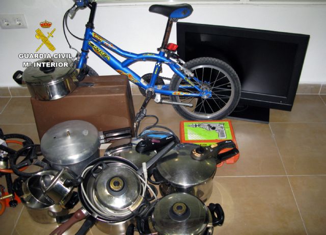 Más de una treintena de detenidos por la Benemérita en lo que va de año por robos en viviendas en la Región - 1, Foto 1