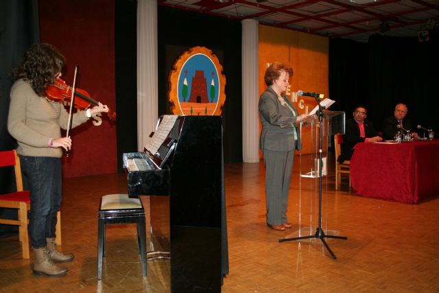 Cientos de personas arropan a Satur Alfocea en la presentación de su libro ‘Poemas y vivencias’ - 3, Foto 3