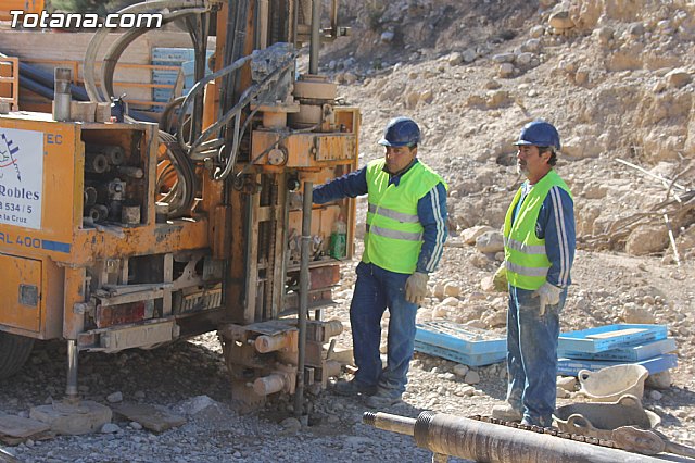 Se estn realizando sondeos geolgicos para determinar la mejor ubicacin donde construir la presa de la rambla de Lbor - 13