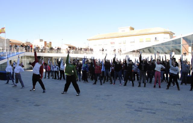 Los escolares torreños celebran el Día de la Paz a ritmo de flashmob - 3, Foto 3