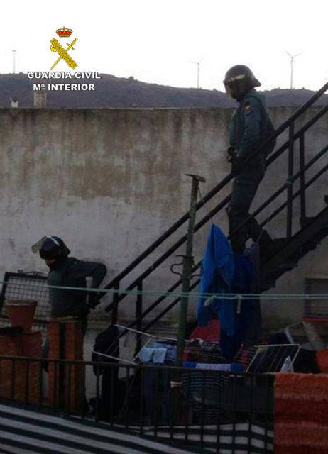 Desmantelado un punto de venta que distribuía droga a menores en La Unión - 1, Foto 1