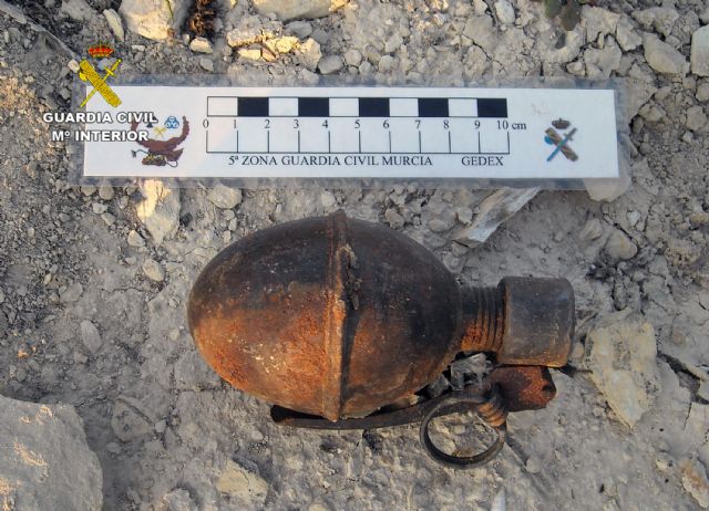 La Guardia Civil destruye más de 200 artefactos explosivos durante el año 2013 - 1, Foto 1