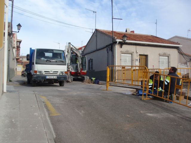 Unas obras en la red mejorarán el servicio de agua potable a unos 50 vecinos del Barrio de San Antonio - 3, Foto 3