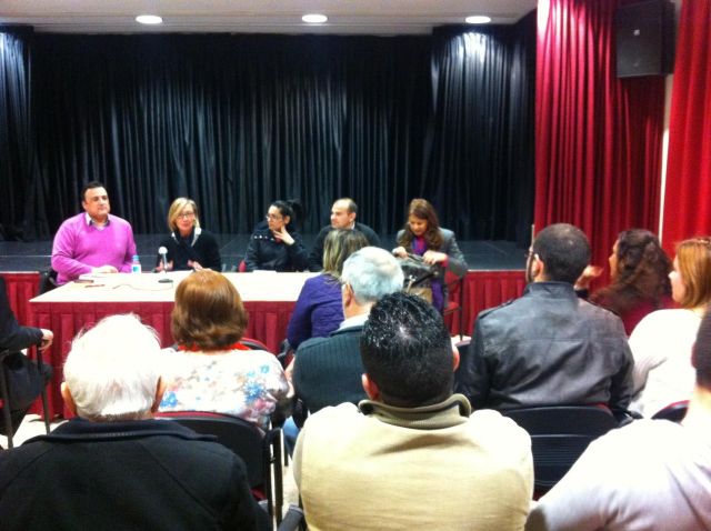 La Asociación EXURB presenta el libro Historias de vida sobre colectivos que se encuentran en situaciones de exclusión social - 2, Foto 2