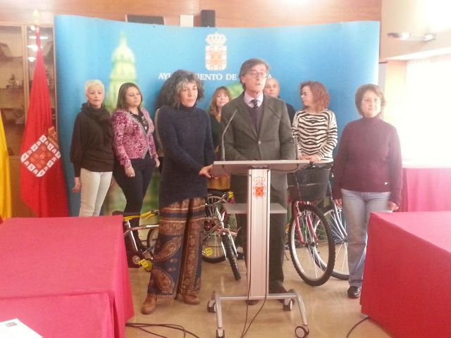 Los comercios Naïf, Hossman y Setenta y tres se hacen con los premios del I Concurso de Escaparates del Ayuntamiento - 2, Foto 2