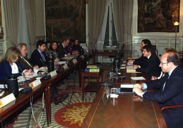 Beteta preside la reunión de seguimiento de las actuaciones para la reactivación económica de Lorca - 1, Foto 1