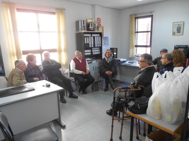 Pelegrín visita el Centro de Mayores de Santiago el Mayor - 2, Foto 2