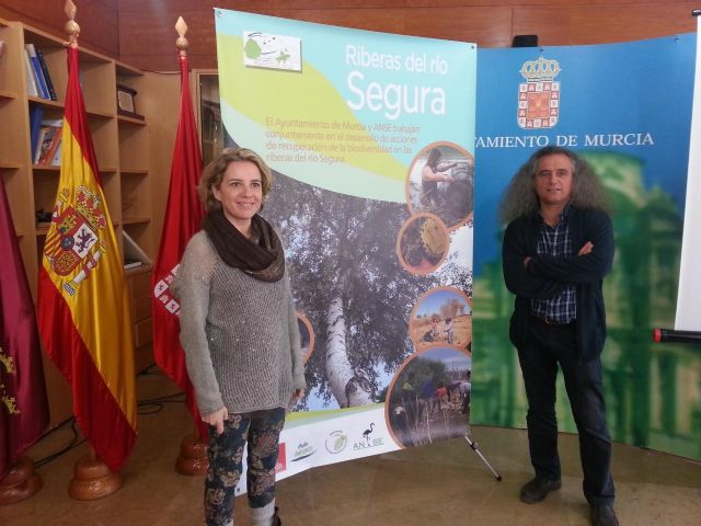 El Ayuntamiento y ANSE trabajan en la recuperación de la flora autóctona de los márgenes del río Segura entre Murcia y La Contraparada - 1, Foto 1