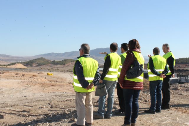 El alcalde y los portavoces de los tres grupos municipales han visitado las instalaciones del vertedero municipal - 3, Foto 3