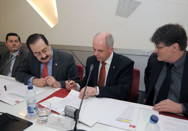 Alumnos de enfermería de la Universidad de Murcia podrán hacer el practicum en hospitales alemanes - 2, Foto 2