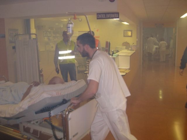 Un simulacro de incendio en urgencias del hospital del Noroeste pone a prueba al personal del centro y a los servicios de emergencia - 1, Foto 1