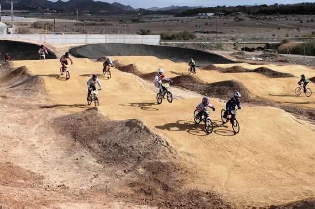 Mazarrón pone en marcha el primer circuito BMX de la Región de Murcia, Foto 1