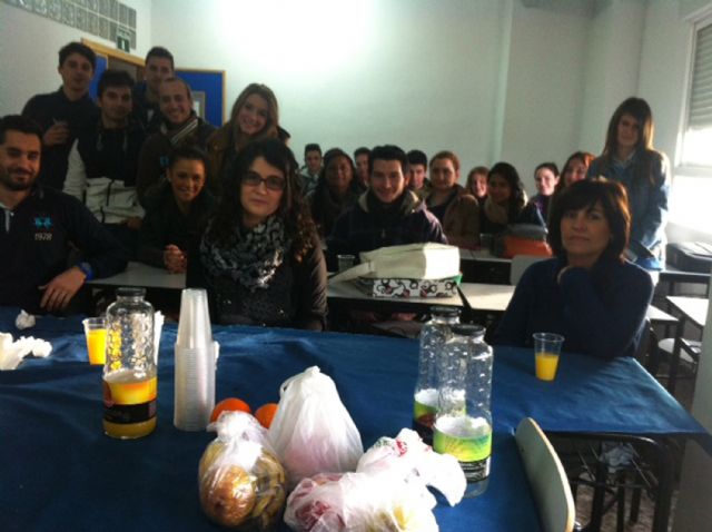 Los alumnos del centro de FP La Salceda torreño aprenden hábitos de vida saludable - 2, Foto 2