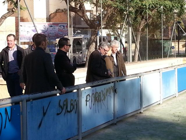 Martínez-Cachá visita Cabezo de Torres y recibe la propuesta de instalar el Recinto Carnavalero en el jardín de la Constitución - 2, Foto 2