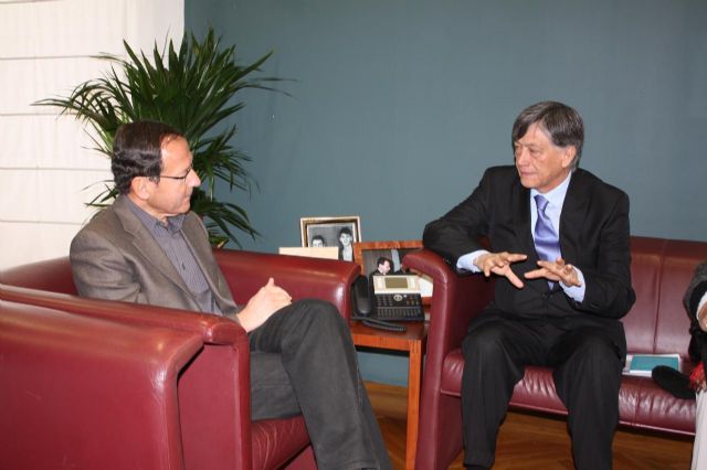 El Alcalde recibe al nuevo Embajador de Ecuador - 2, Foto 2