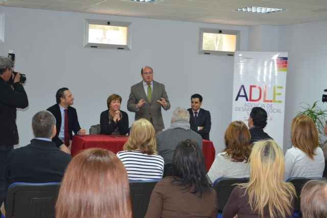 La Comunidad y el Ayuntamiento ponen en marcha tres nuevos programas mixtos de empleo y formación para 45 personas - 1, Foto 1