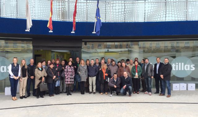 La Fundación Carmen Montero Medina dona libros a colegios y centros vecinales de Las Torres de Cotillas - 1, Foto 1