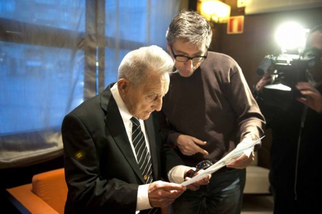 Felicitaciones para el maestro Juan Carrión - 1, Foto 1