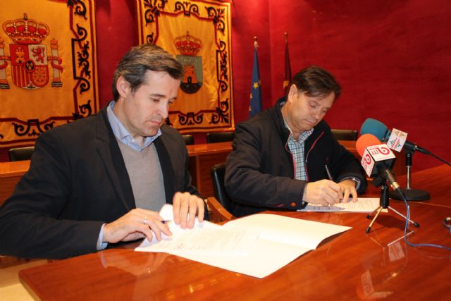 El Ayuntamiento ejecutará las obras para la instalación de de césped artificial en el campo ´Nicolás de las Peñas´ cuando finalice la temporada de fútbol - 1, Foto 1