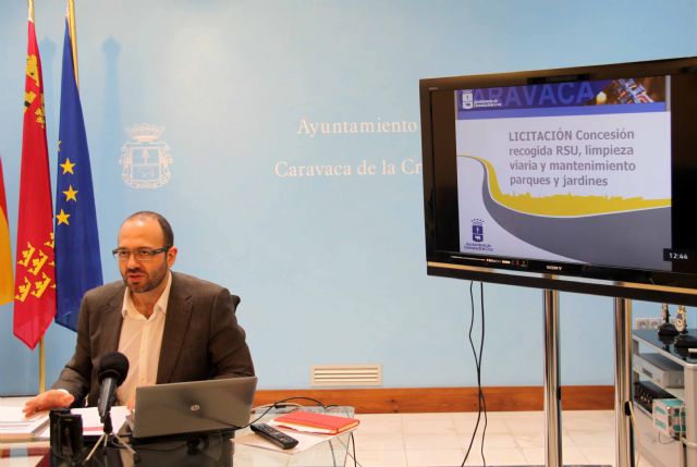 El Ayuntamiento unifica en el nuevo contrato los servicios de recogida de basura, limpieza y jardinería - 1, Foto 1