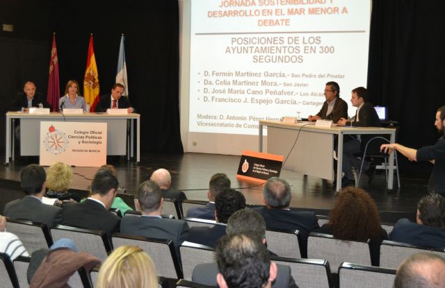 Políticos, ecologistas, promotores, agricultores y politólogos debaten sobre el futuro del Mar Menor - 2, Foto 2