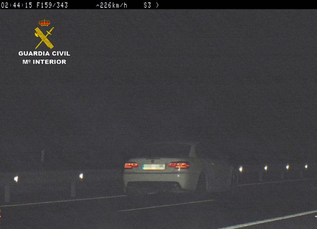 Una de las instantáneas tomadas al vehículo del ahora detenido, Foto 2