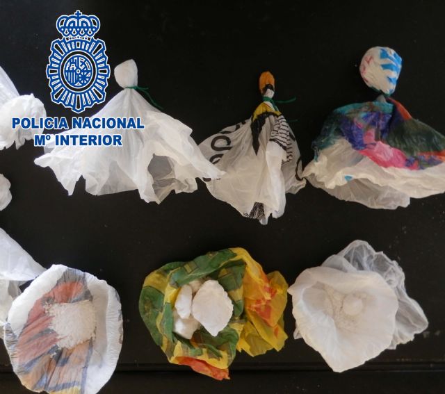 La droga era distribuída a través de un bar de la localidad - 2, Foto 2