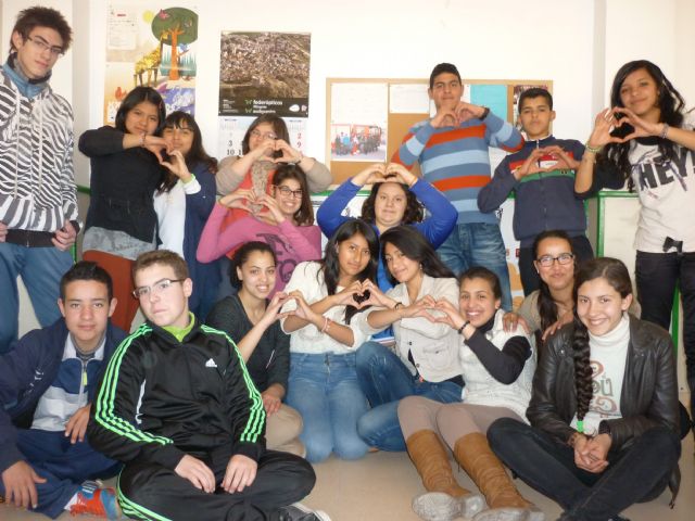 Jóvenes de Jumilla aprenden la diferencia entre lo que es amor y lo que no lo es con motivo de San Valentín - 1, Foto 1