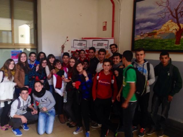 Jóvenes de Jumilla aprenden la diferencia entre lo que es amor y lo que no lo es con motivo de San Valentín - 5, Foto 5