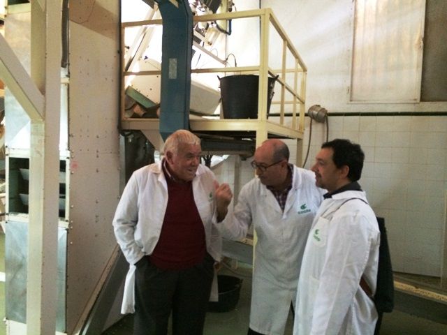 The professor Carlos III University and IU leader, Pedro Chaves Giraldo visited Totana, Foto 3