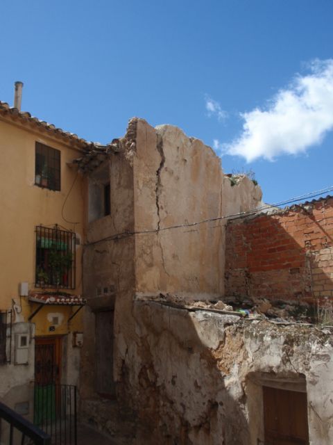 La calle Revueltas dignifica su entorno con la creación de una placeta - 2, Foto 2