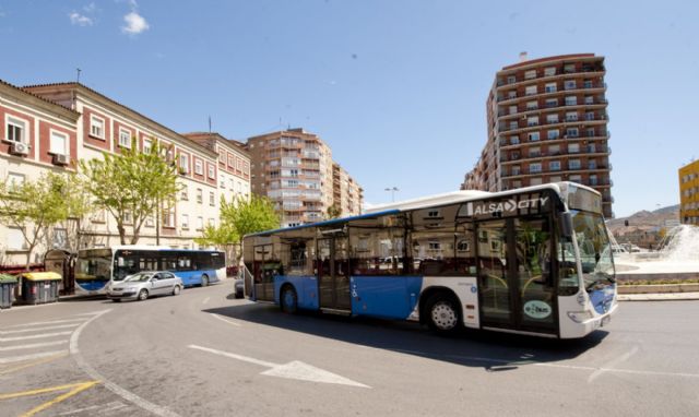 Los autobuses urbanos vuelven a pasar por la Avenida de América - 1, Foto 1
